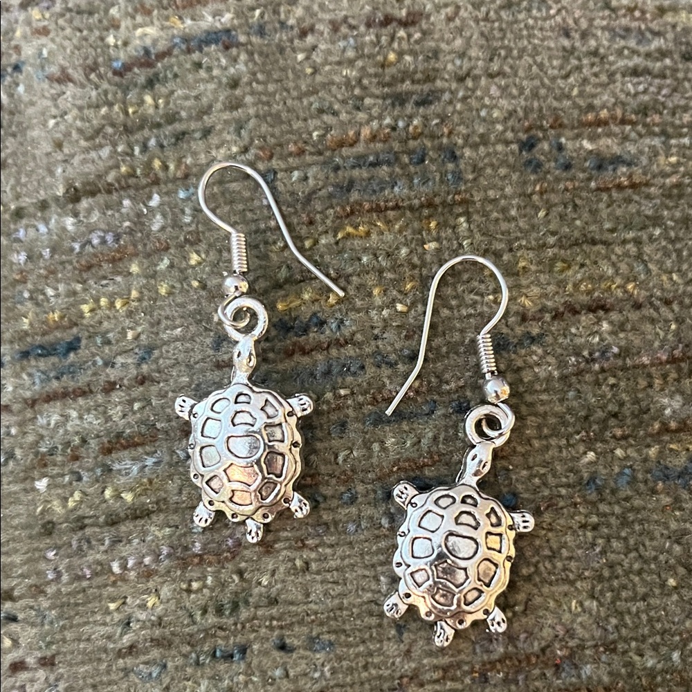 Silver Turtle Dangle Earrings